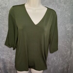 MICHAEL KORS Olive Green V Neck 3/4 Sleeve Top with Gold Bar Detail‎ Size M